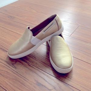 💗SALE!!!!SPERRY GOLD HARBORVIEW SLIP-ONS💗